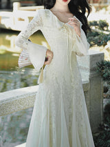 White Lace Long Sleeve Vintage Wedding Dress